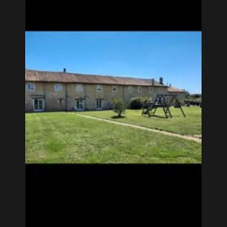 Maison De Caractere Avec Piscine Prázdninový dům *