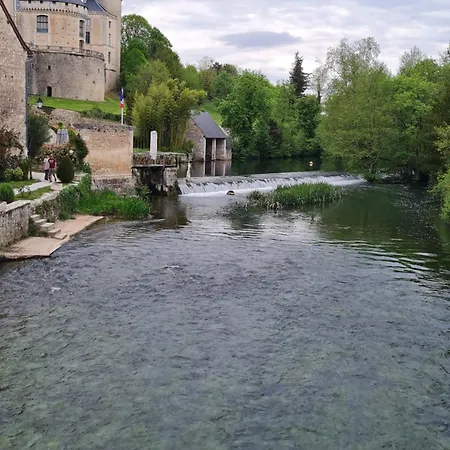 Maison De Caractere Avec Piscine Nanteuil-en-Vallée